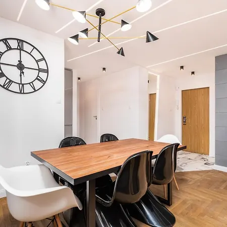 Moniuszki By Your Freedom شقة *